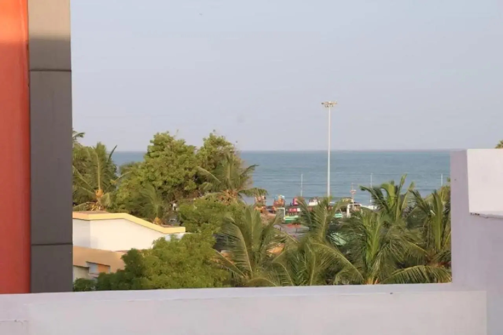Saravanas Lodge
