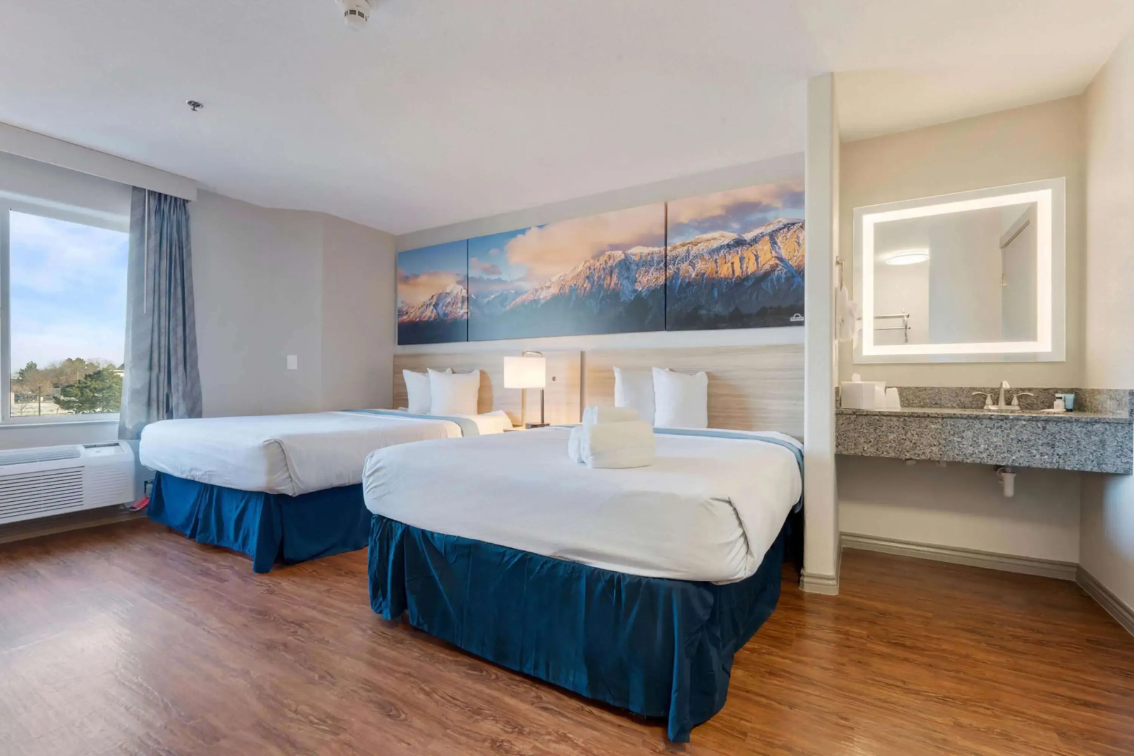 Days Inn by Wyndham Thornton