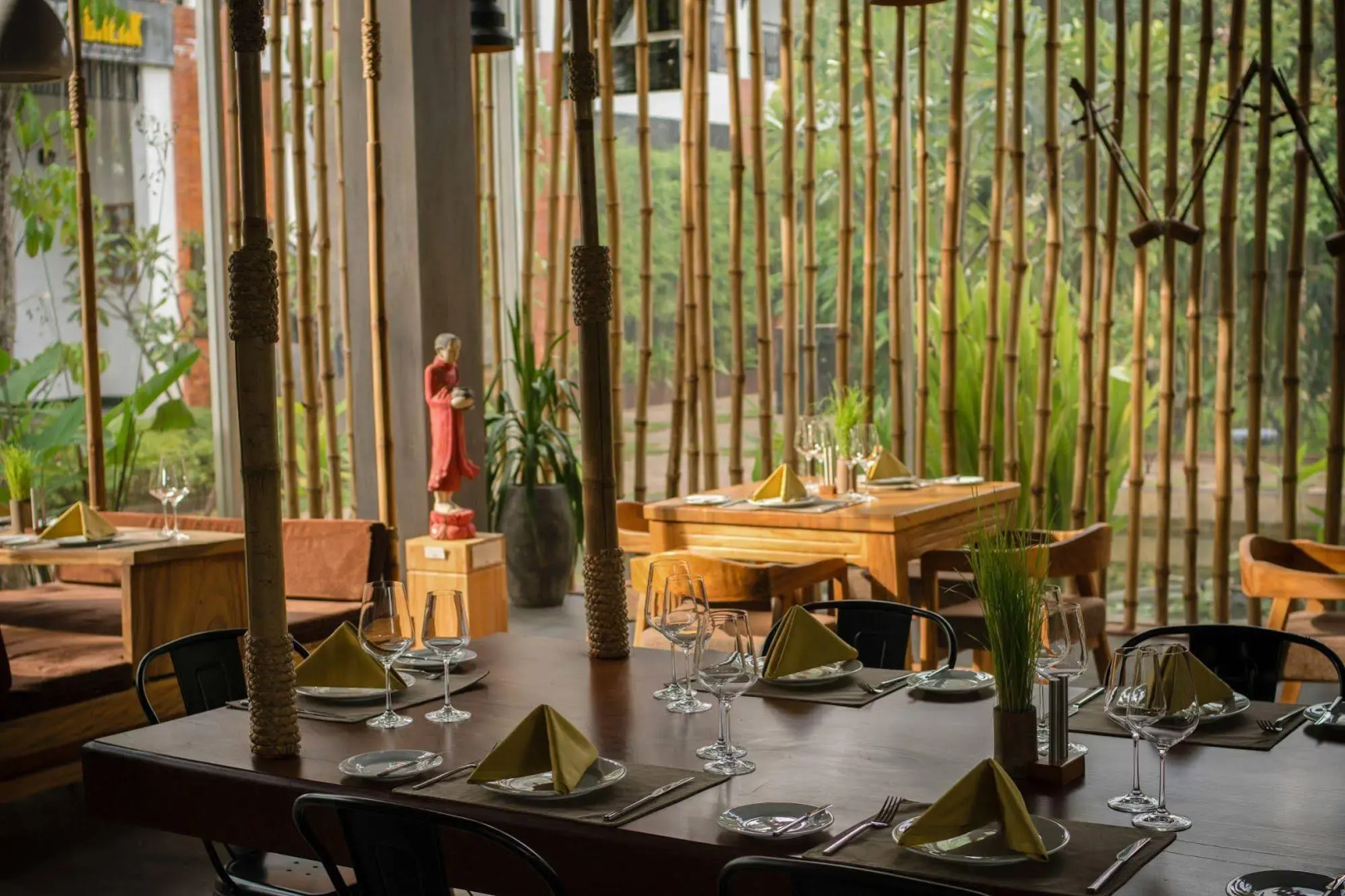 Les Bambous Luxury Hotel