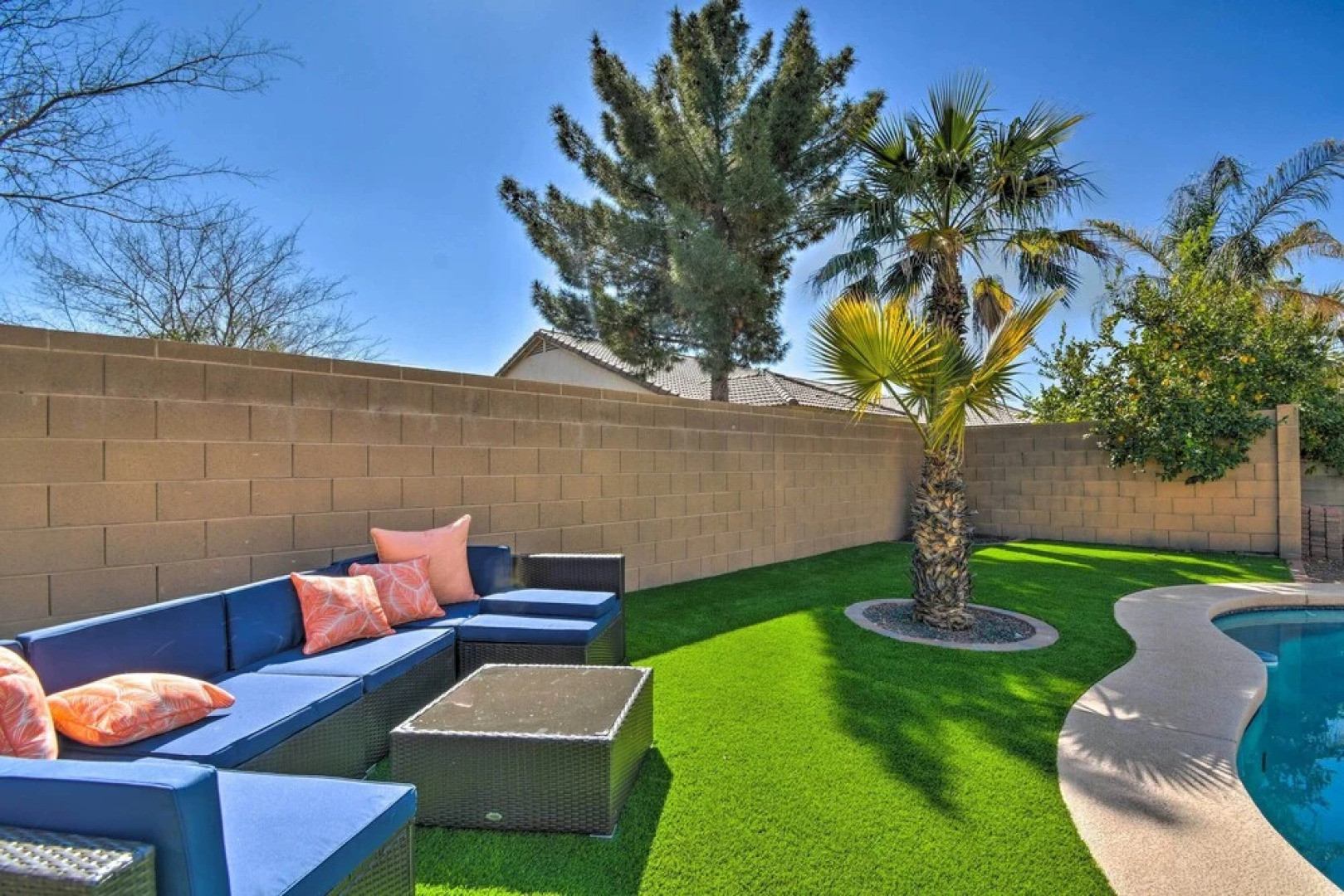 Avondale Oasis w/ Pool: 5 Mi to State Farm Stadium