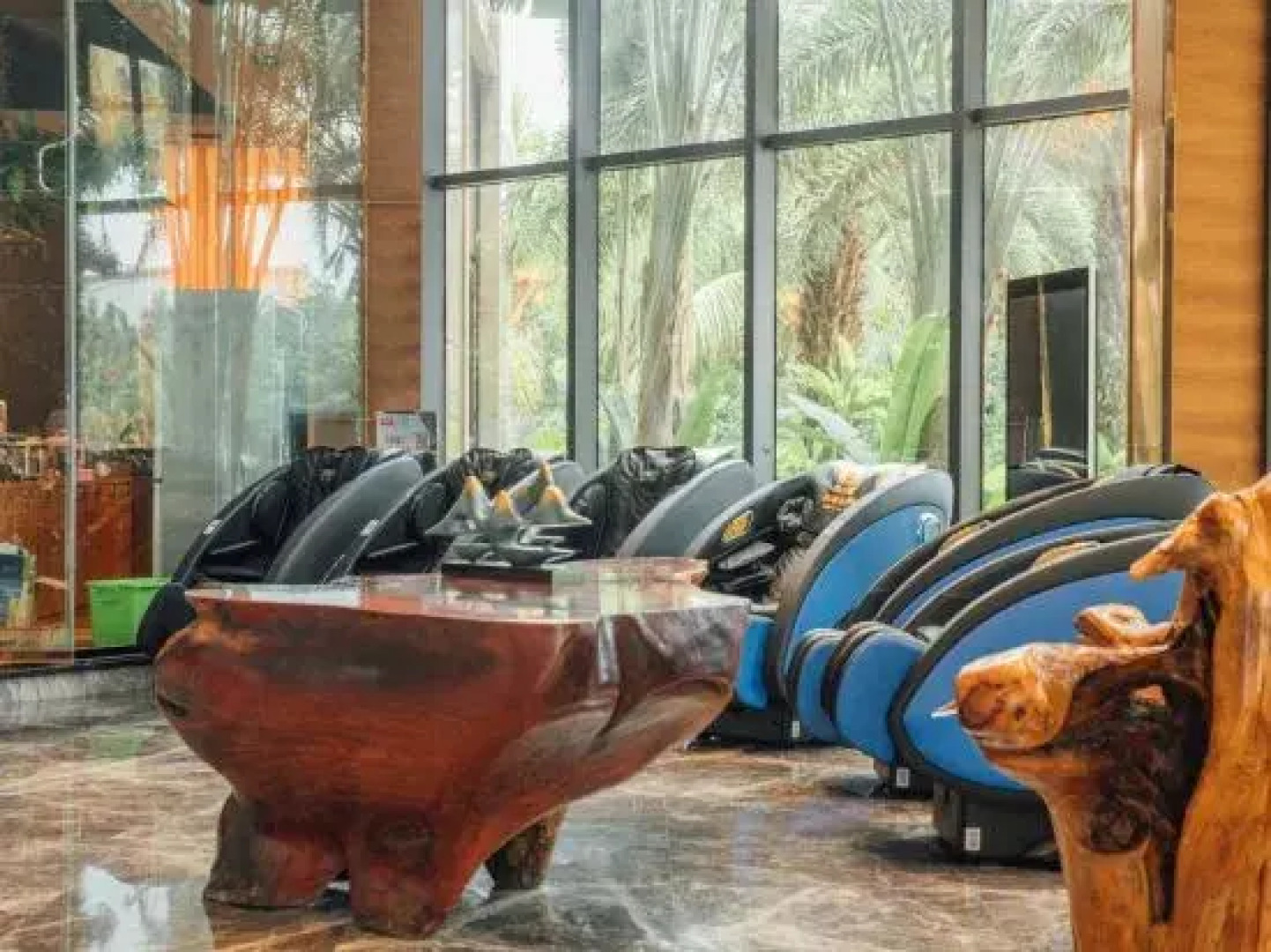 ELong Xicheng International Hotel (Chengmai Qianqiu Square)