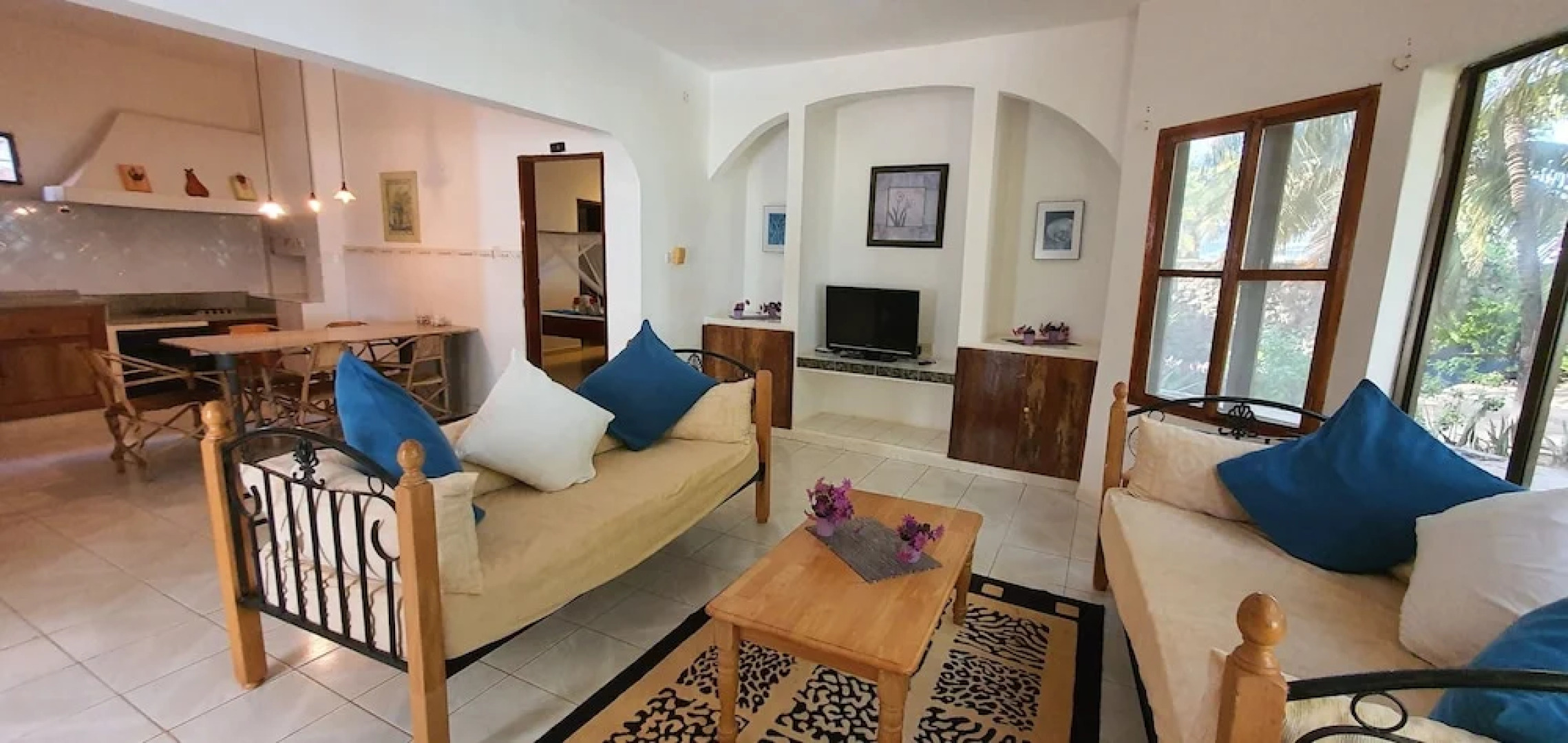 Mbv Hotel Annex Family Rooms