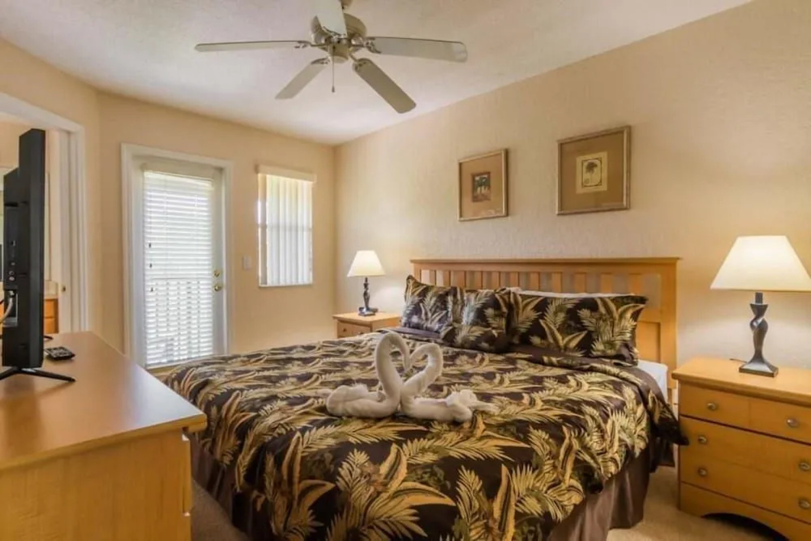 Jenny's Regal Palms Townhouse by IPG Florida