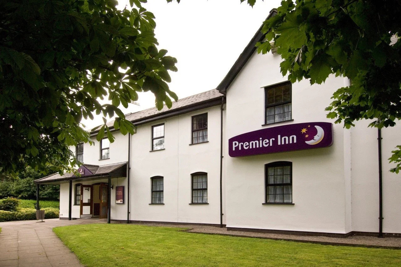 Premier Inn Cardiff East