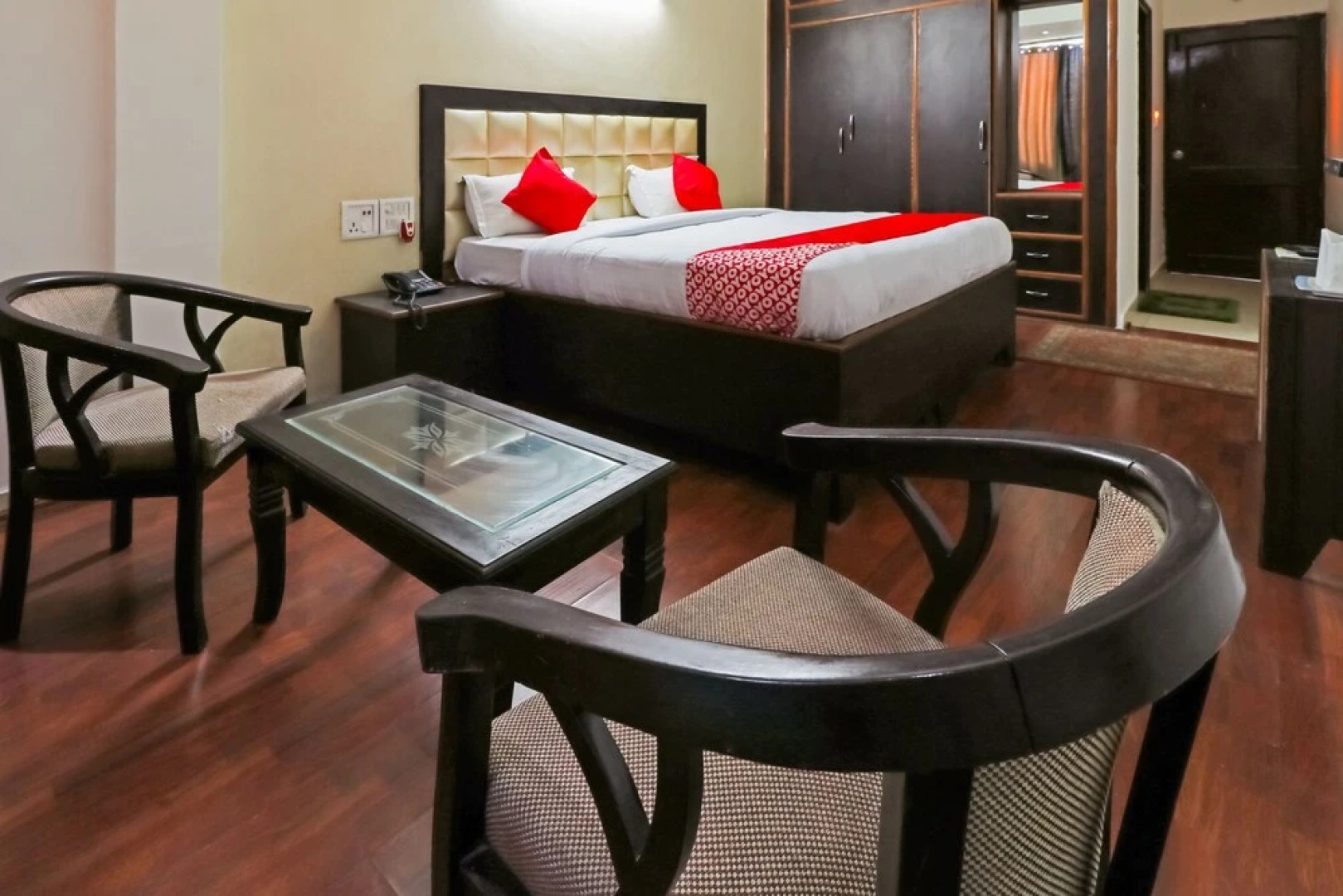 OYO 18465 Hotel Nestway