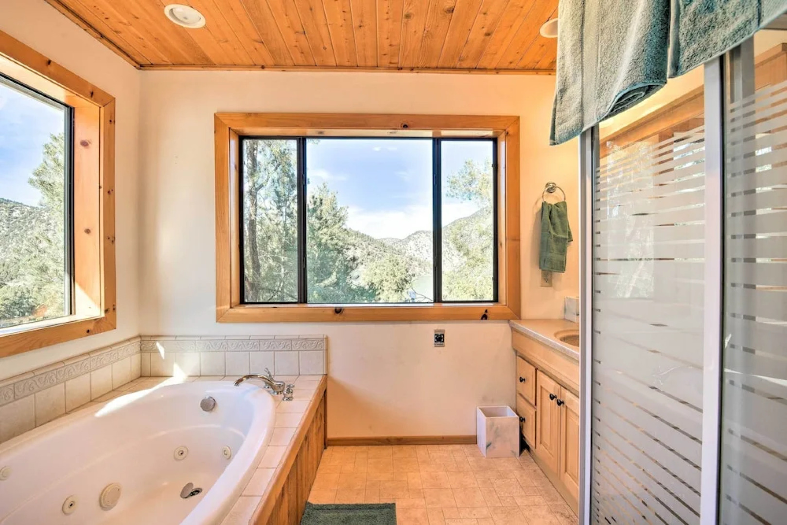 Luxe Escape w/ Decks, Mtn Views, Game Room!