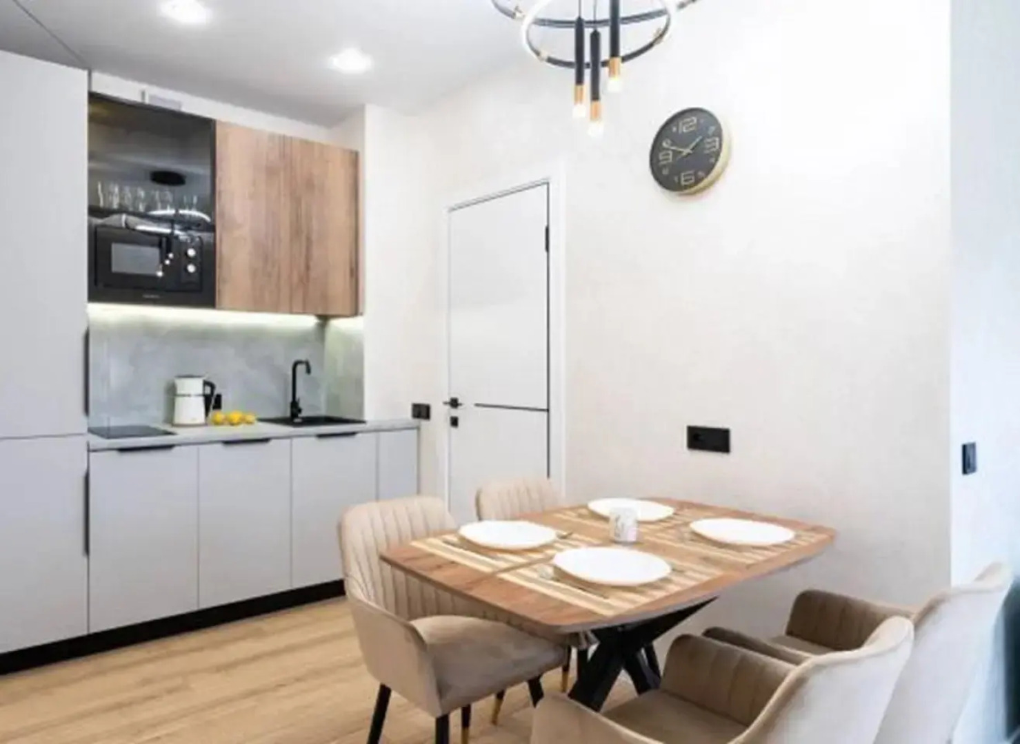 Апартаменты на улице Сикорского 70