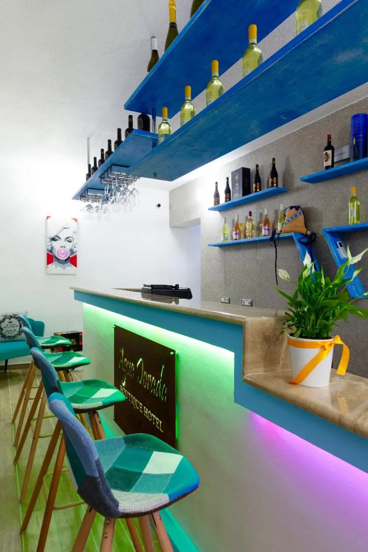 Agua Dorada Boutique