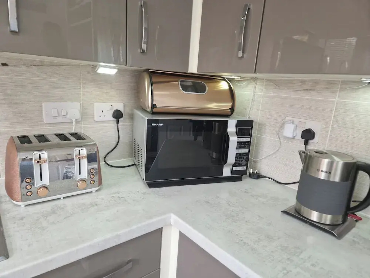 Bolton-2bedroom-2bathroom-parking