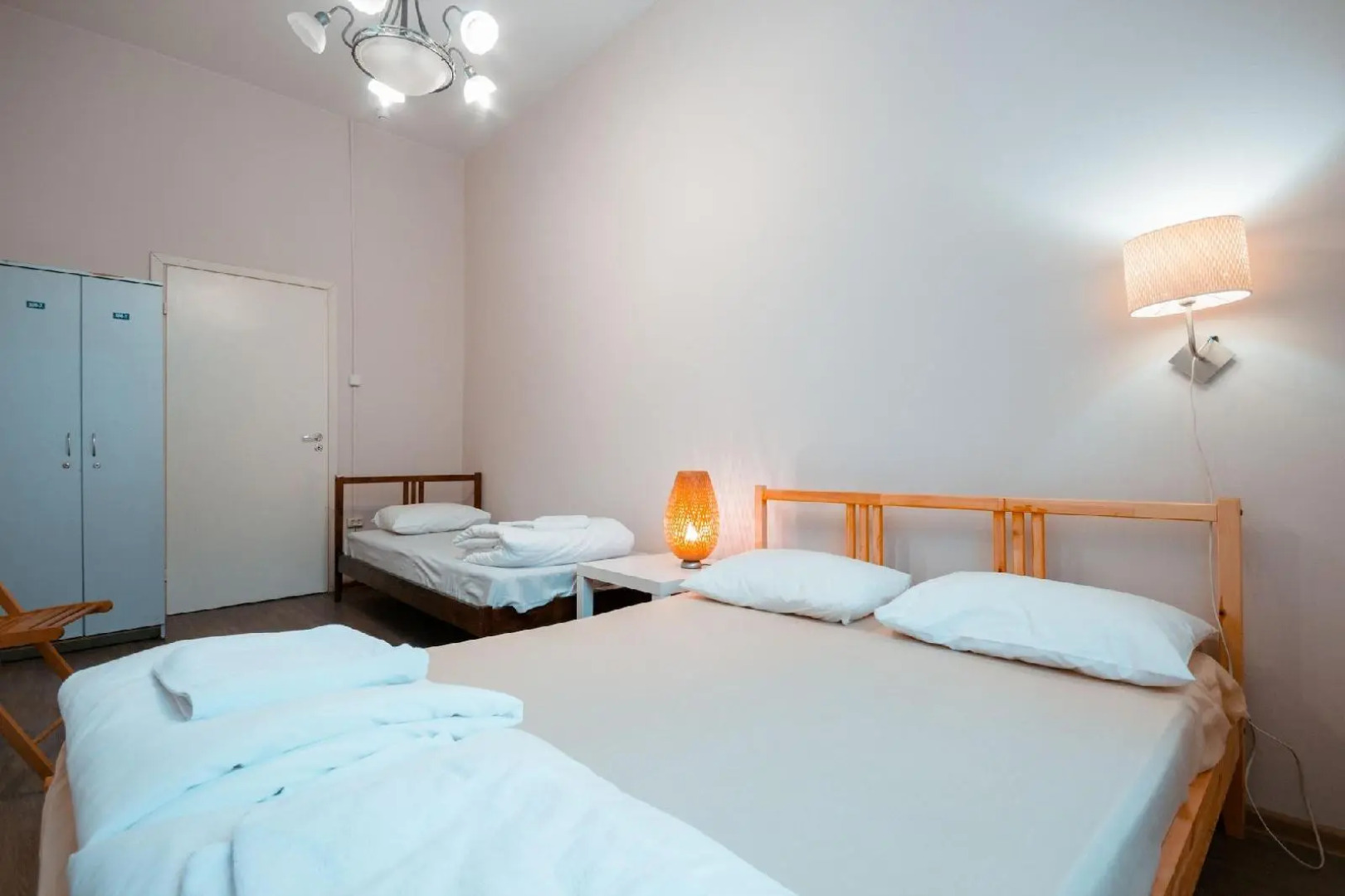 Late Breakfast Club Hotel