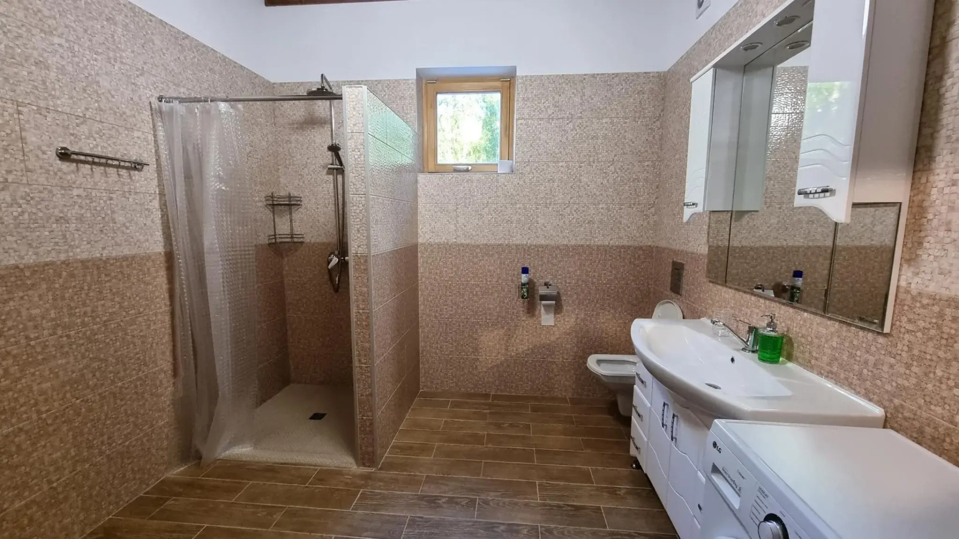 Дом В1 на базе отдыха Новинки Парк