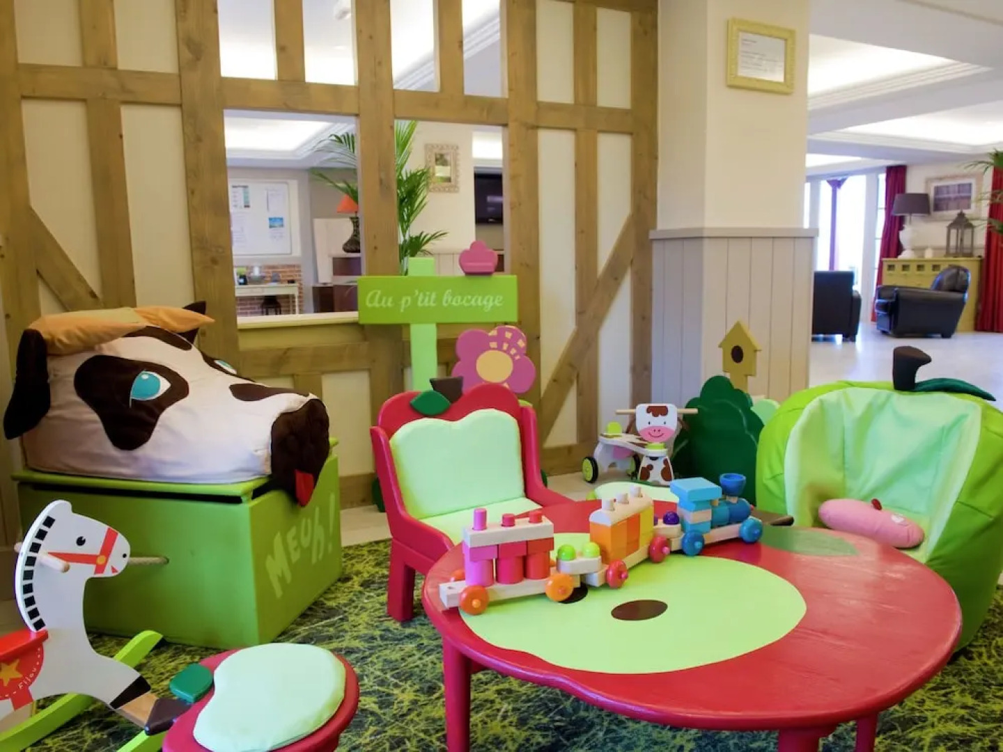 Norman-style Apartment With Beautyful Panoramic Views