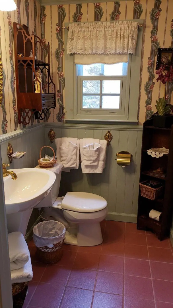 Westbrook Inn B&B