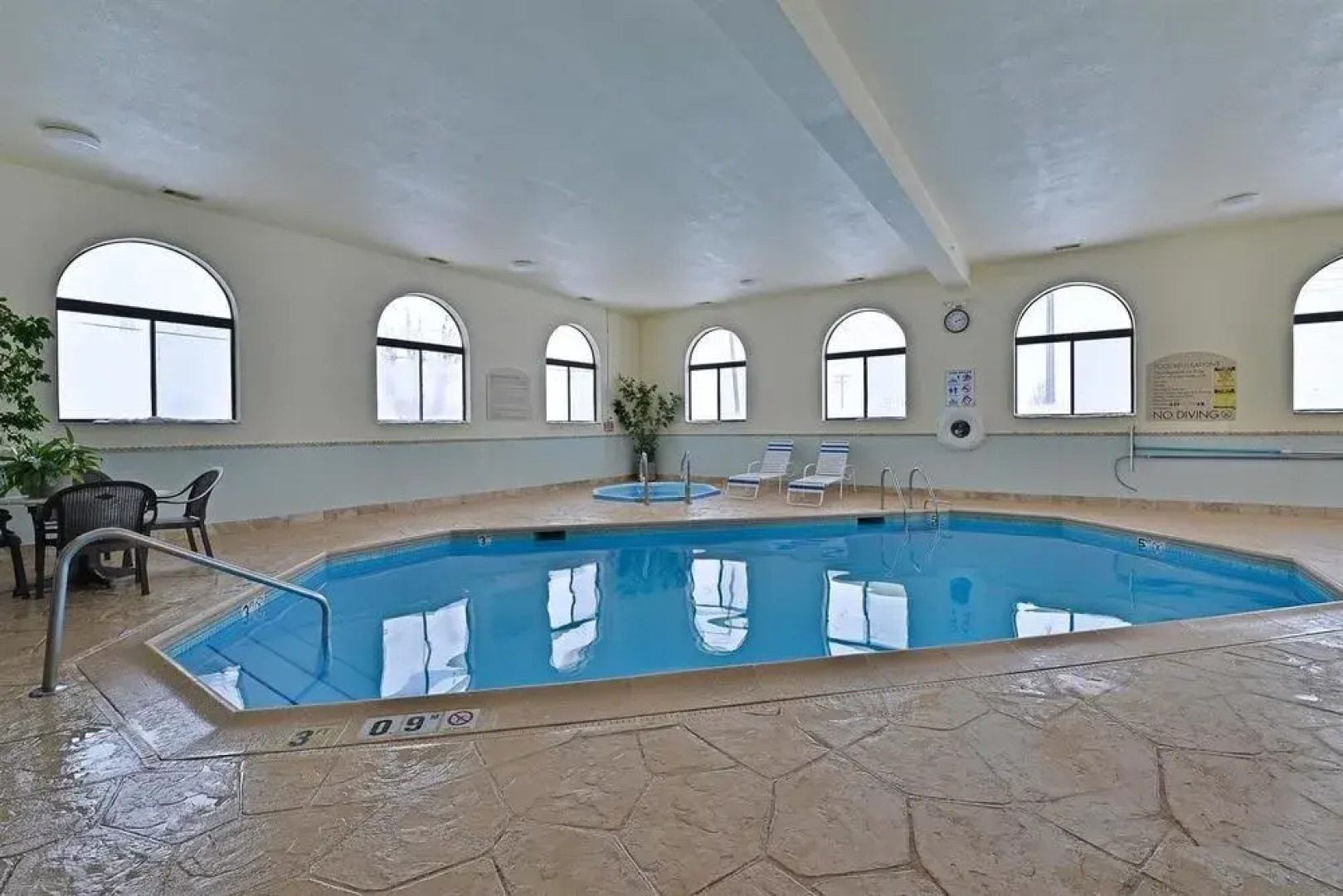 Holiday Inn Express Joliet-Plainfield I-55 North