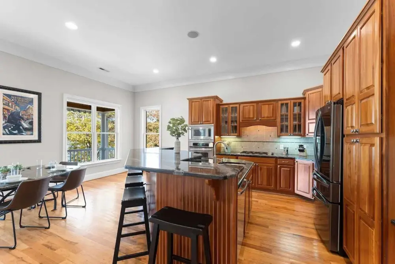 Sunset Pointe by Avantstay Waterfront, Beach, Fire Pit Sleeps 14 5bdr 4BA