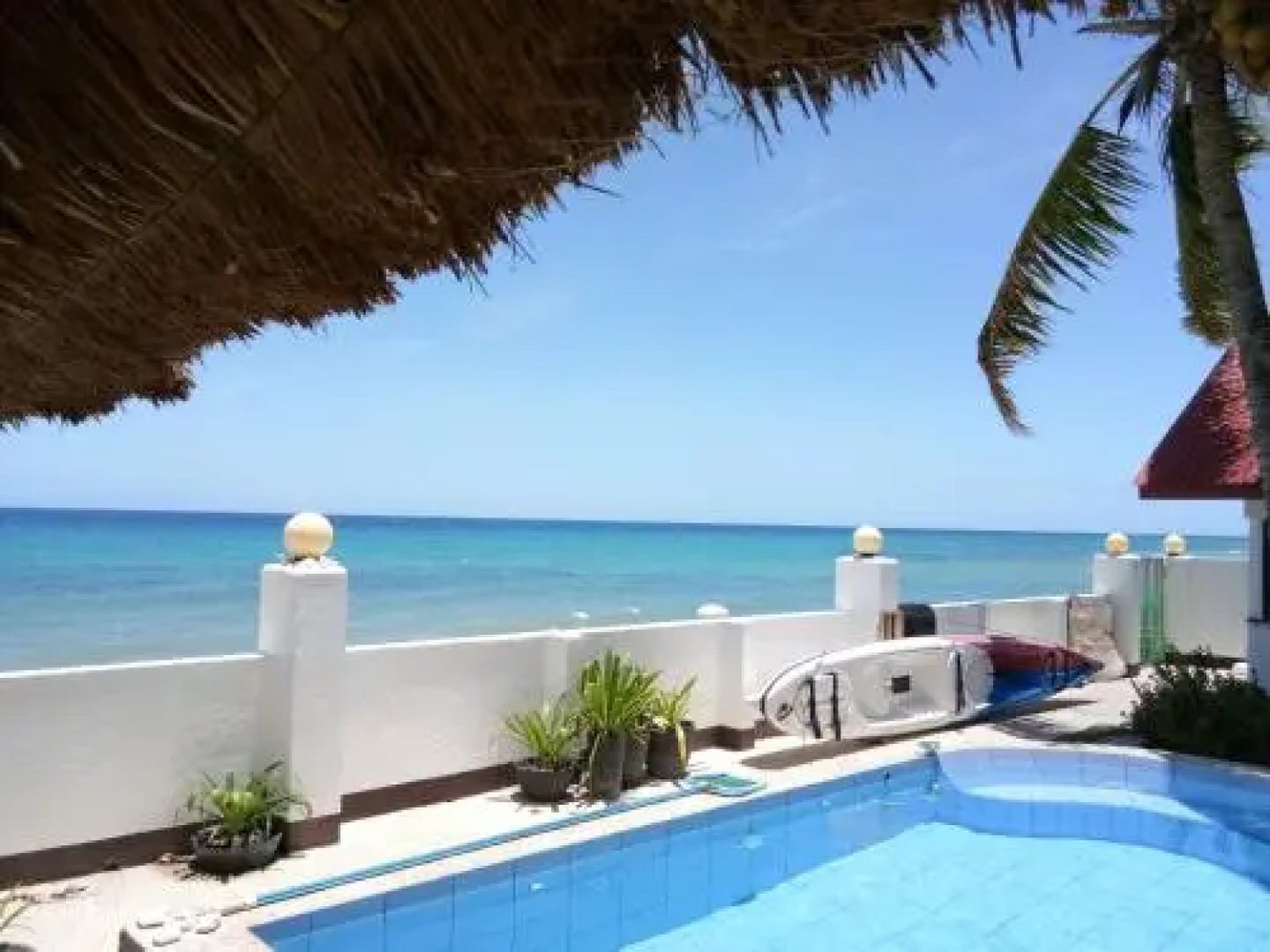 Bamboo Beachhouse Guesthouse