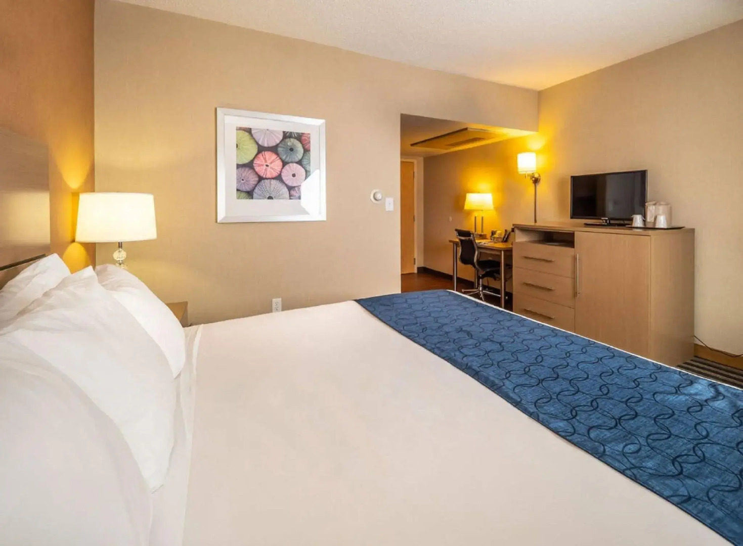 Atlantic Sands Hotel & Conference Center