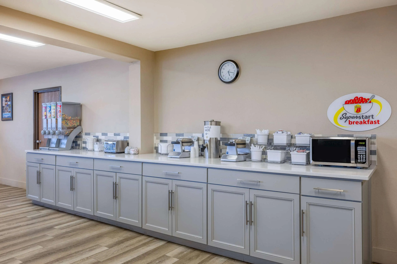 Super 8 by Wyndham Butte MT