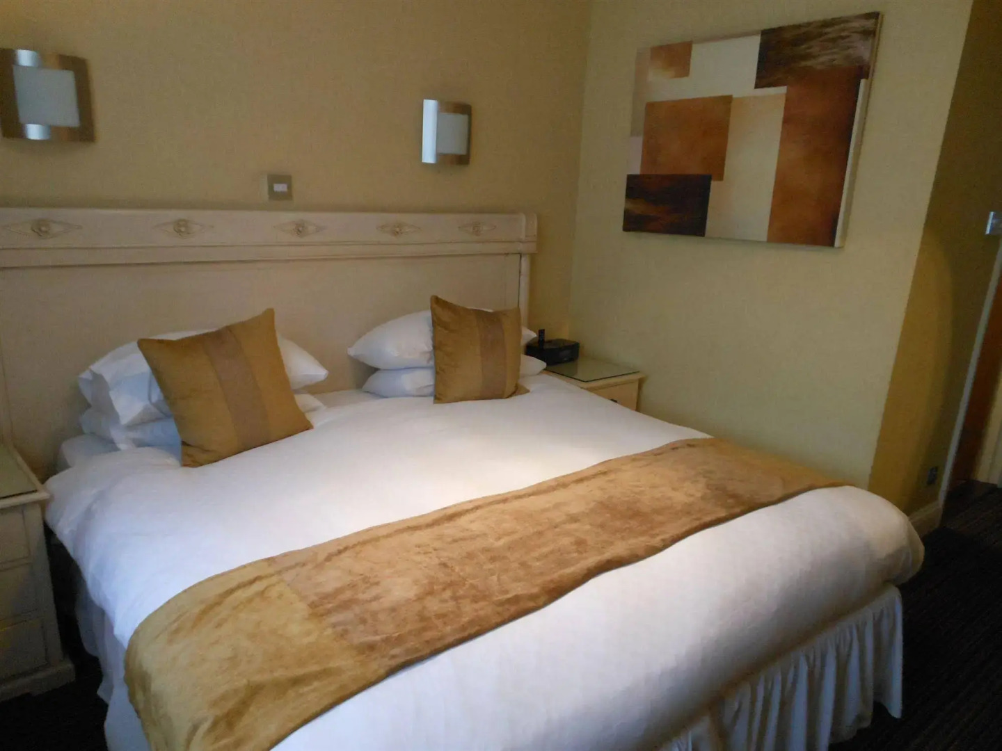 The Inn Boutique Hotel Bar and Restaurant