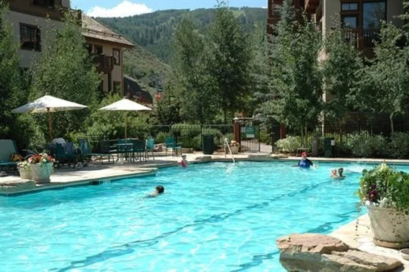 Seasons Lodge at Arrowhead: Beaver Creek Condo!