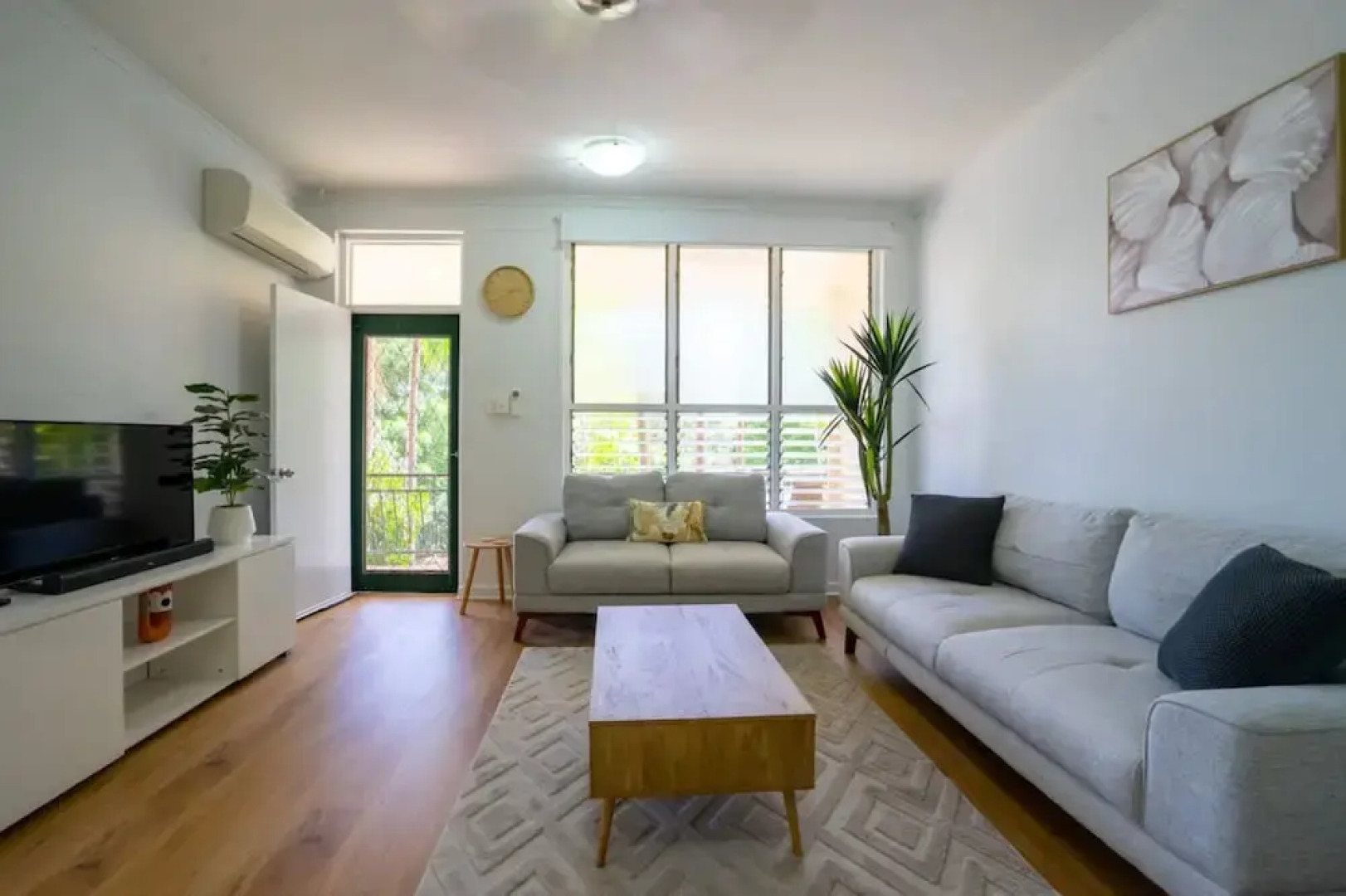 Nightcliff Retreat Stylish 2BR Apt Near Foreshore
