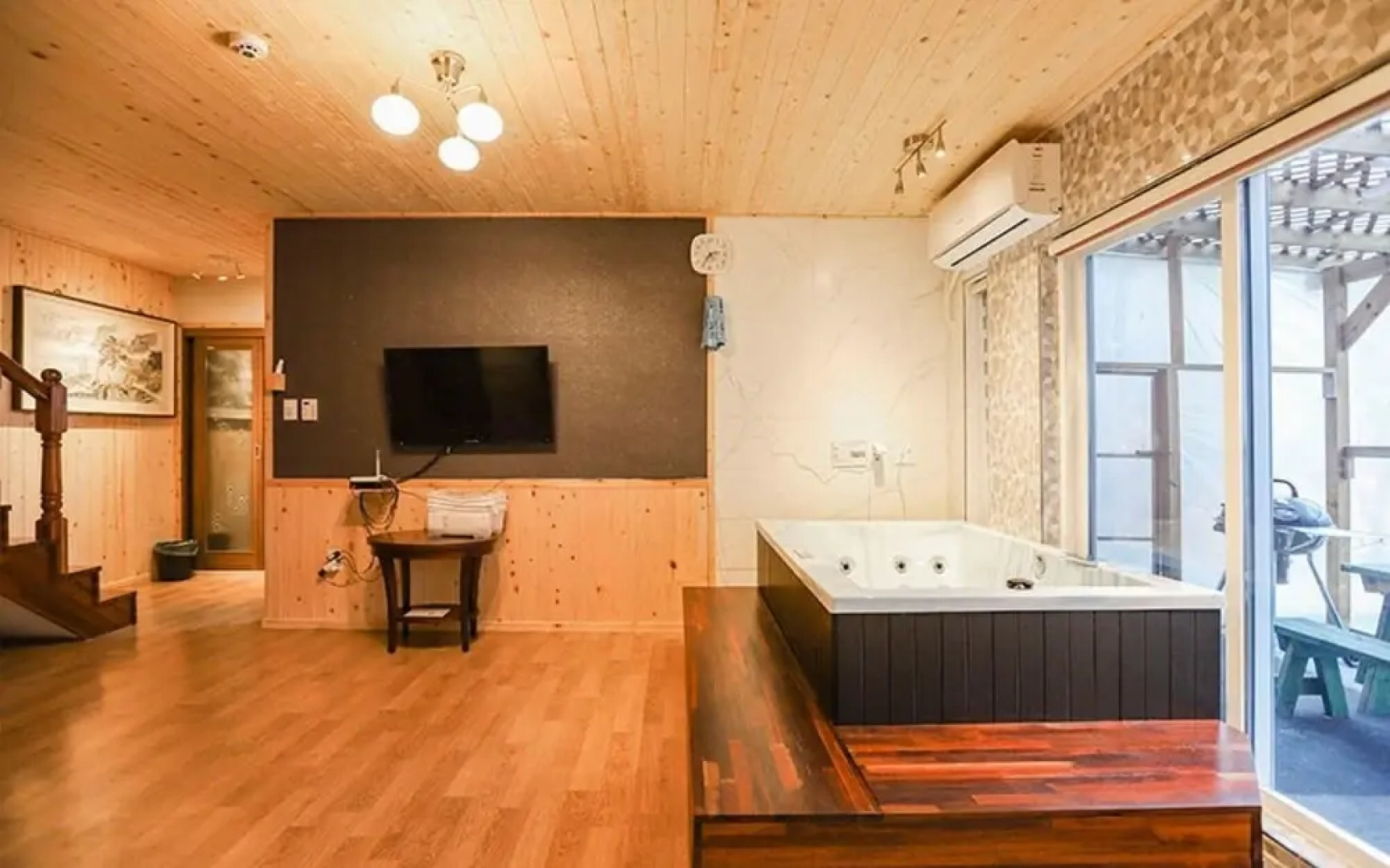 Inje Baekdam Rainbow Pension