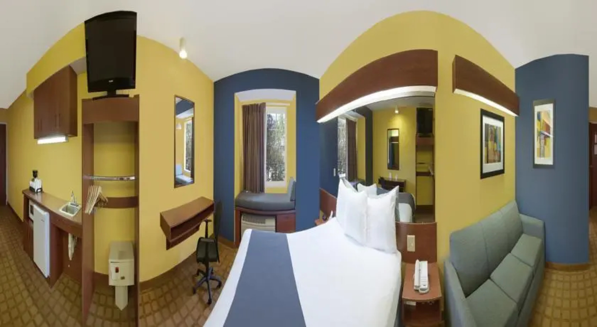 Microtel Inn & Suites Hillsborough