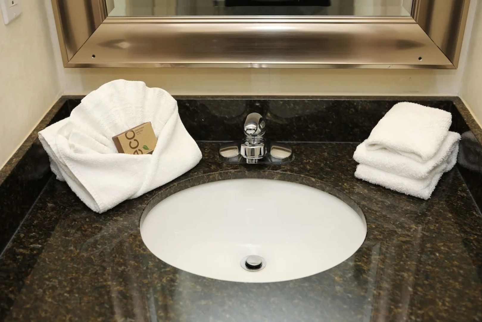 Continental Inn & Suites