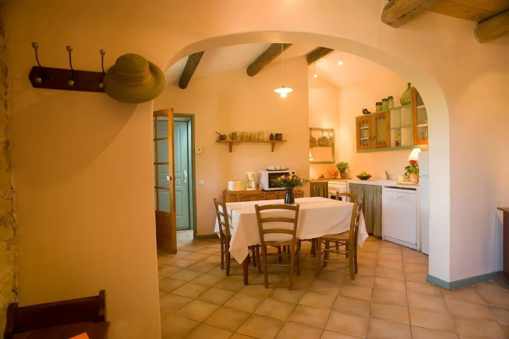 House With 2 Bedrooms in Grans, With Pool Access and Furnished Garden