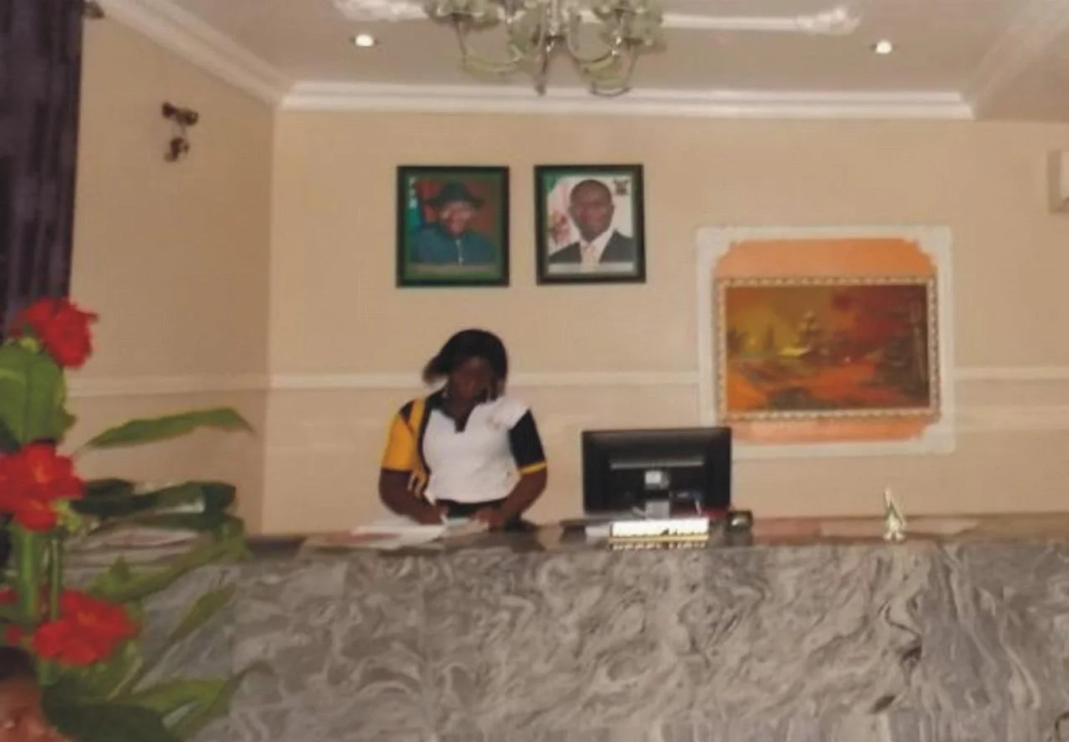 Sheriffyt Royal Hotel And Suites