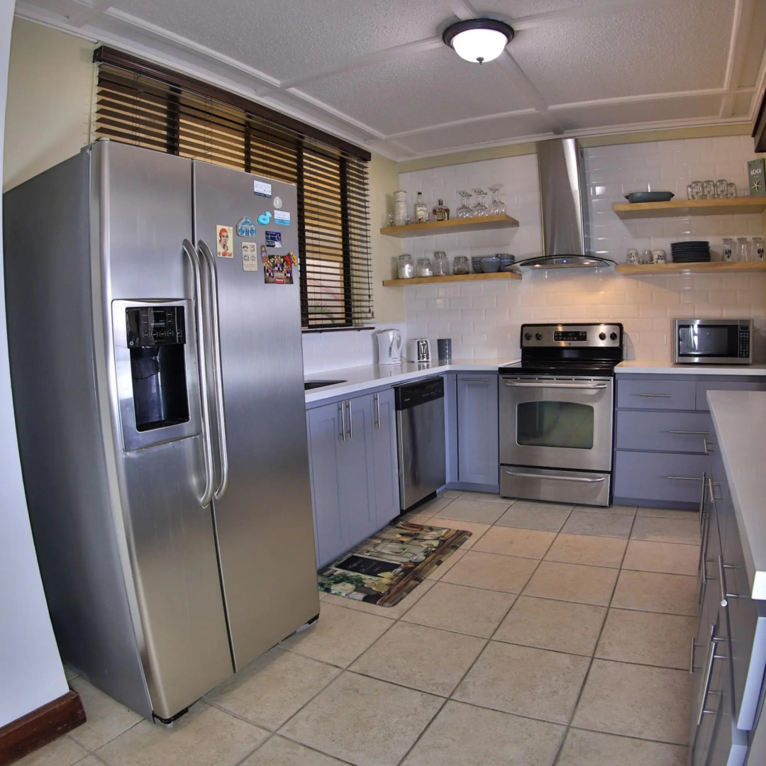 5mins to Marina-oceanview-full Kitchen-pool-ac-gym Presidential Suites 4