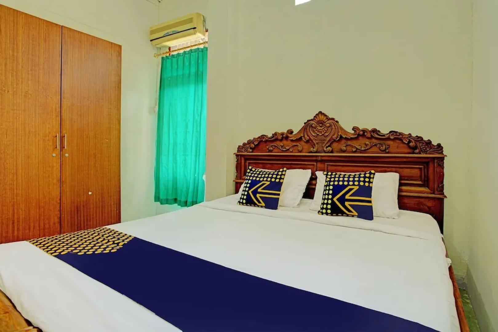 SPOT ON 92905 Sutomo Residence Syariah Near Taman Tugu Padang Area