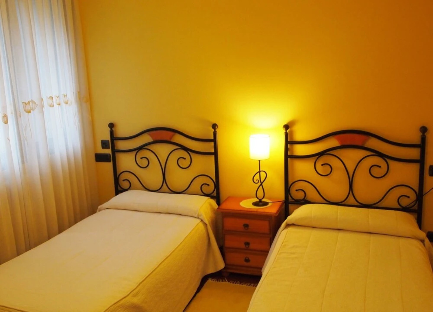 Hotel Pontes De Gatin