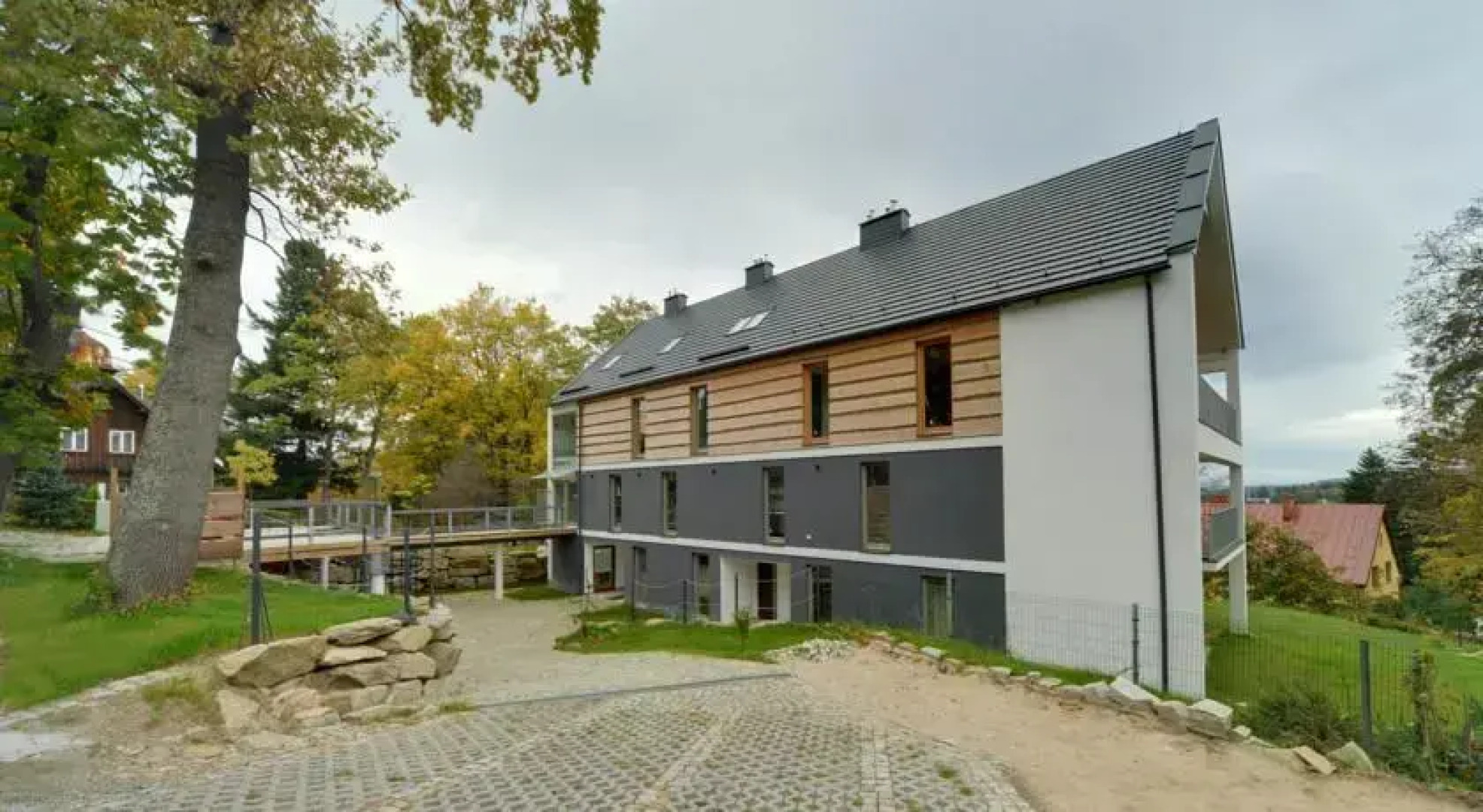 Willa Laser - Sun Seasons 24