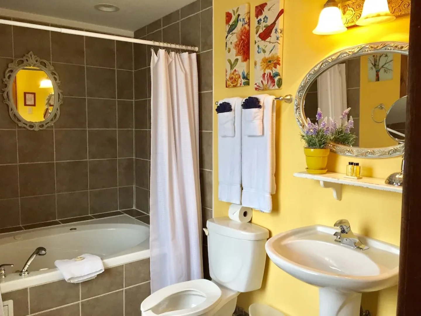 Distinctive Inns of Kingsville Inn31