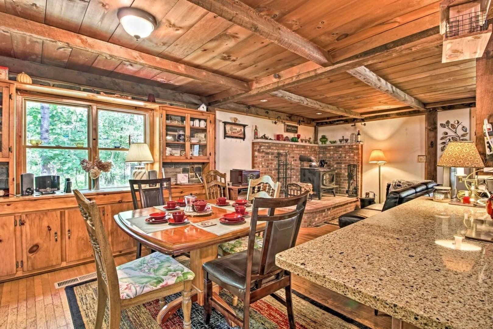 Rustic Bradford Cottage - 14 Miles to Sunapee Mtn!