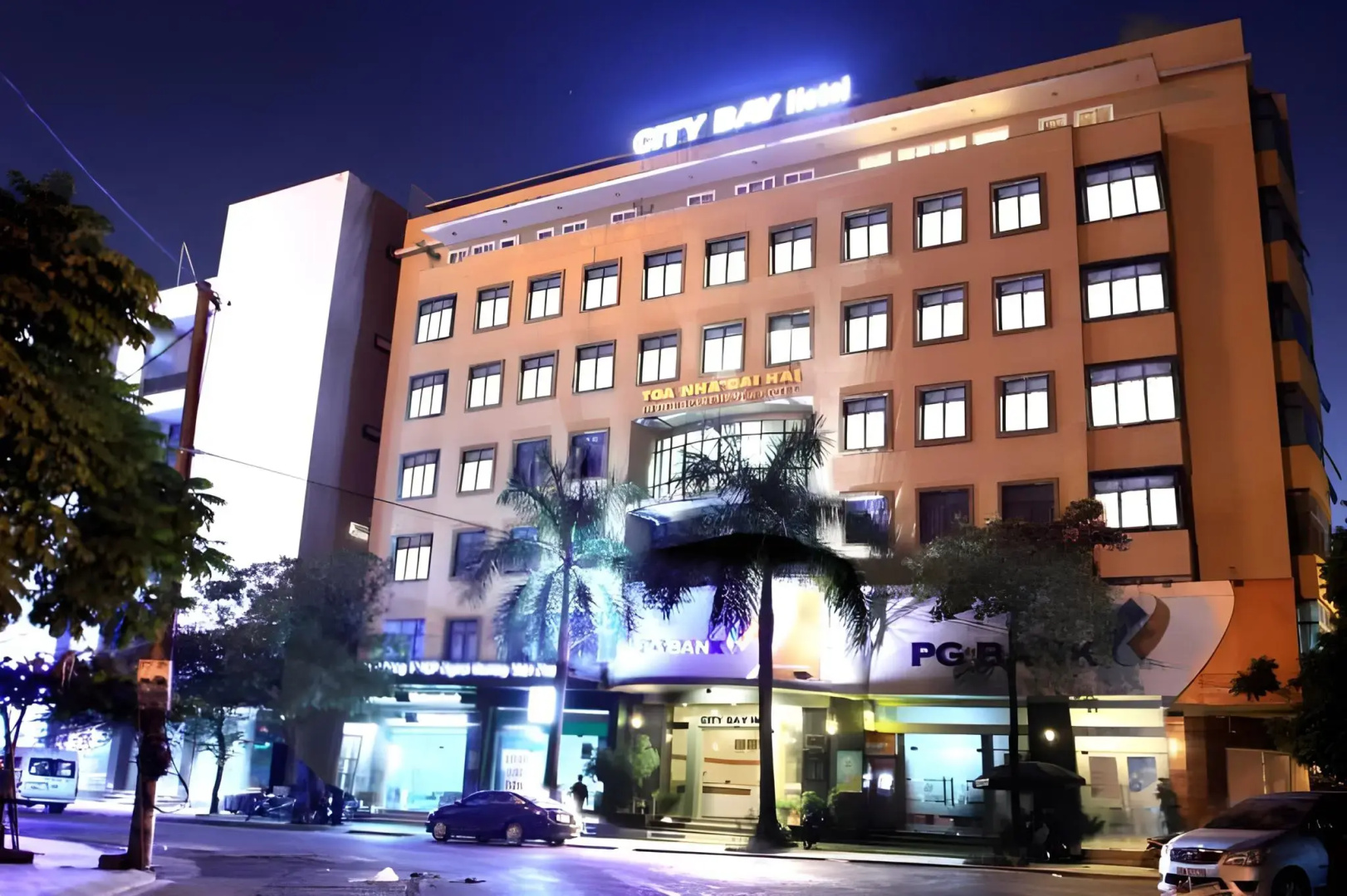 City Bay Hotel