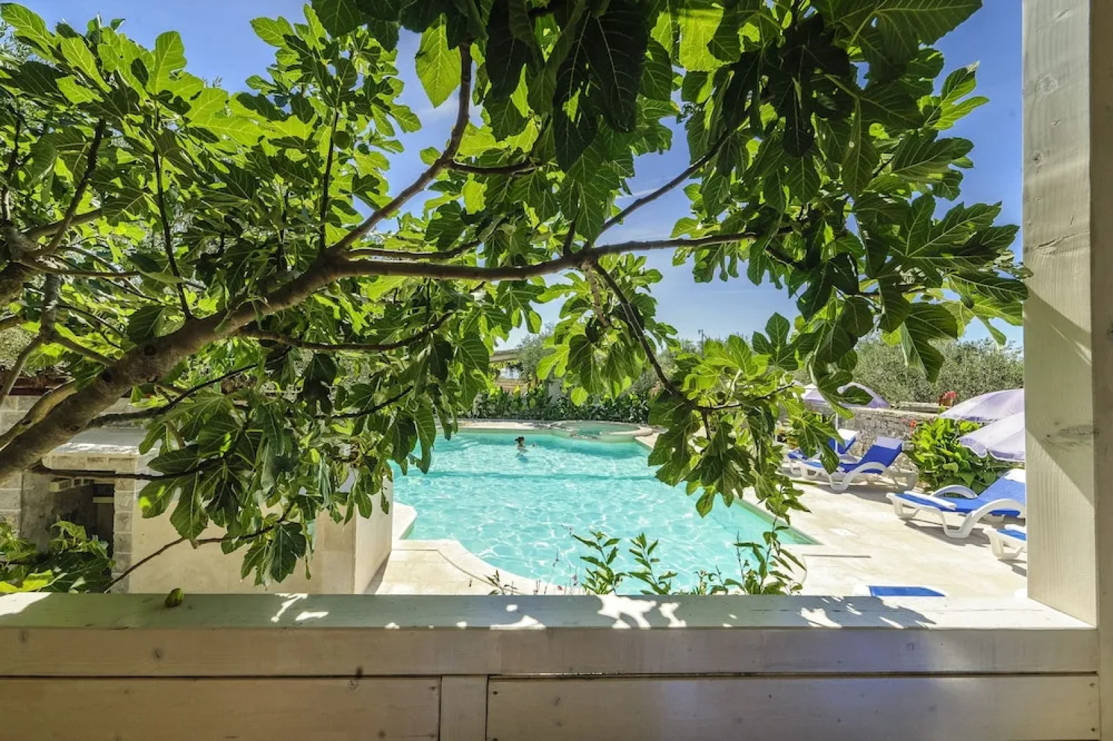 Holiday Olive Garden Resort