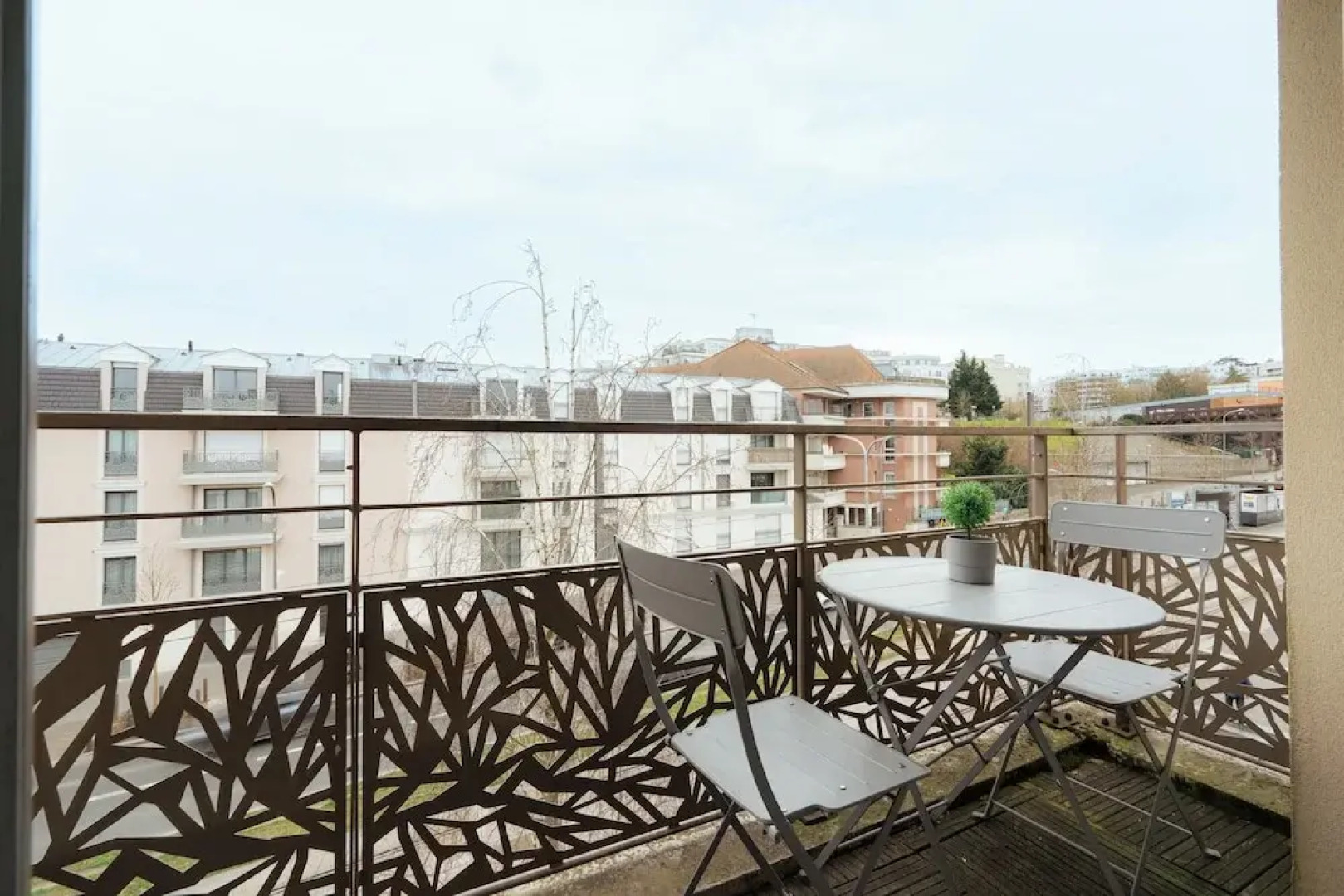 Appartement Spacieux a Chatillon