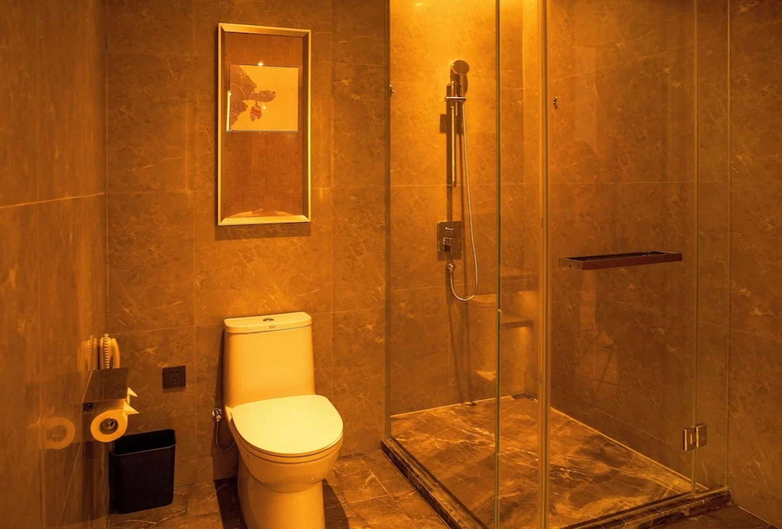 Datong Xinyu Crown Hotel