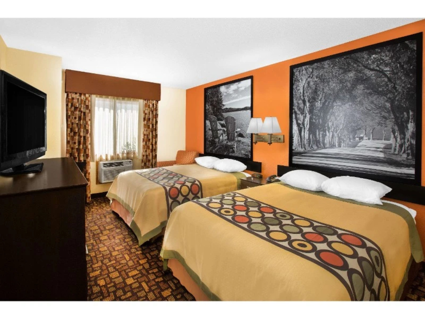 Super 8 Clive/w Desmoines