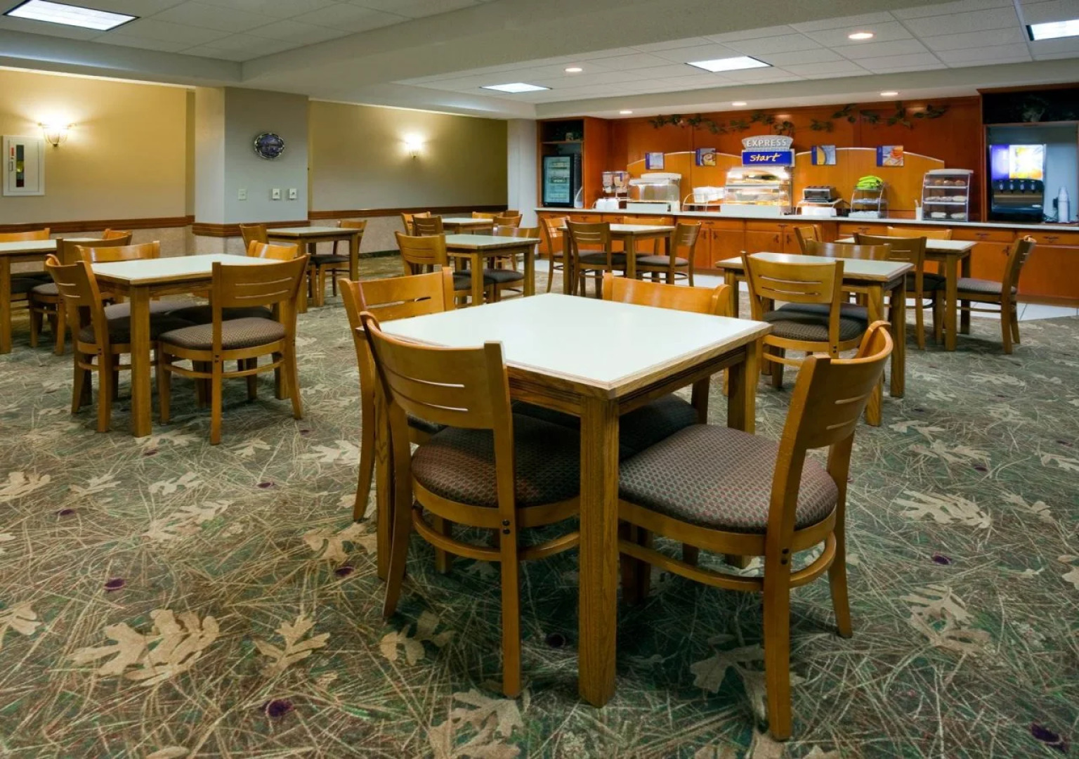 Holiday Inn Express & Suites Winner by IHG