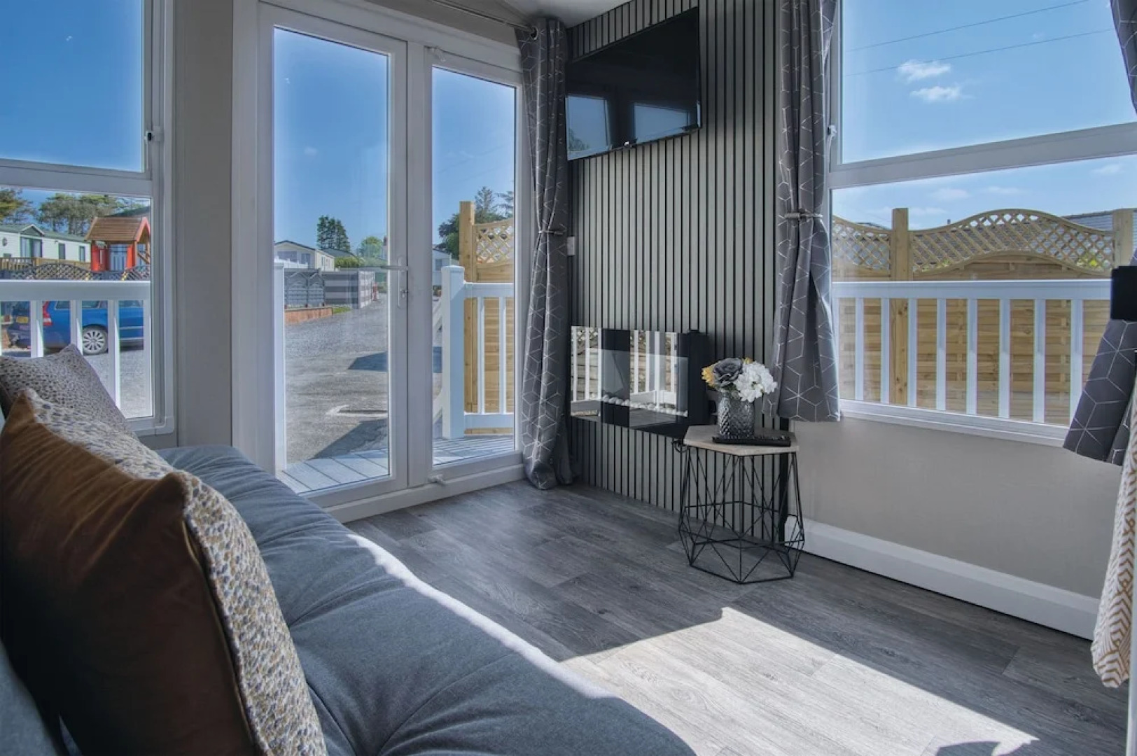 The Studio - 1 Bedroom Cabin - Amroth