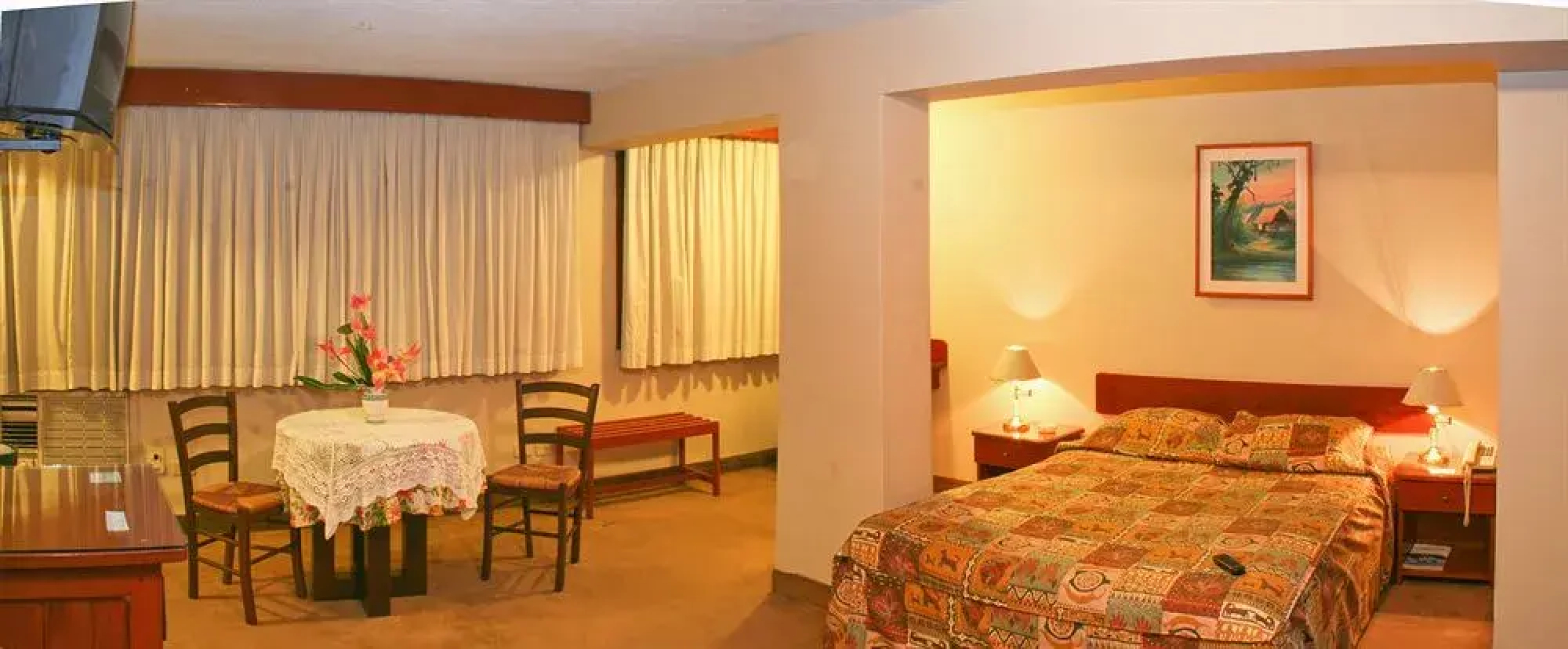Royal Inn & Casino Hotel