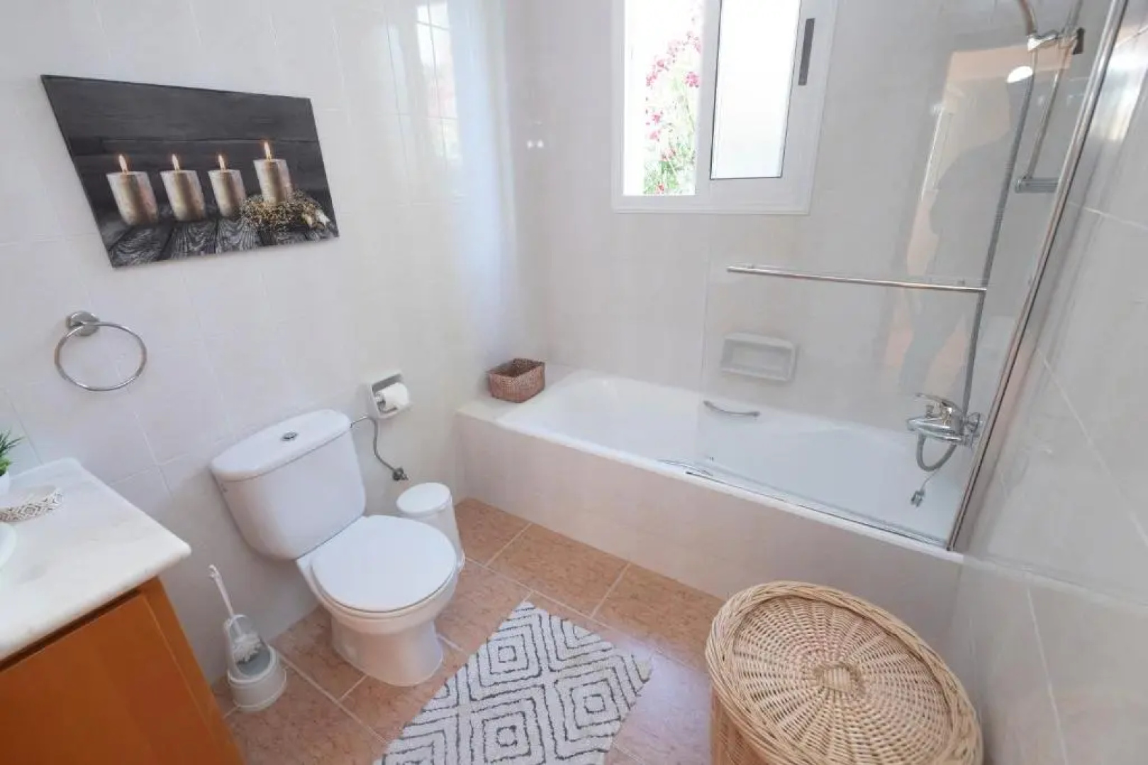 5 bed Villa in Tala, Pool & Panoramic Sea view