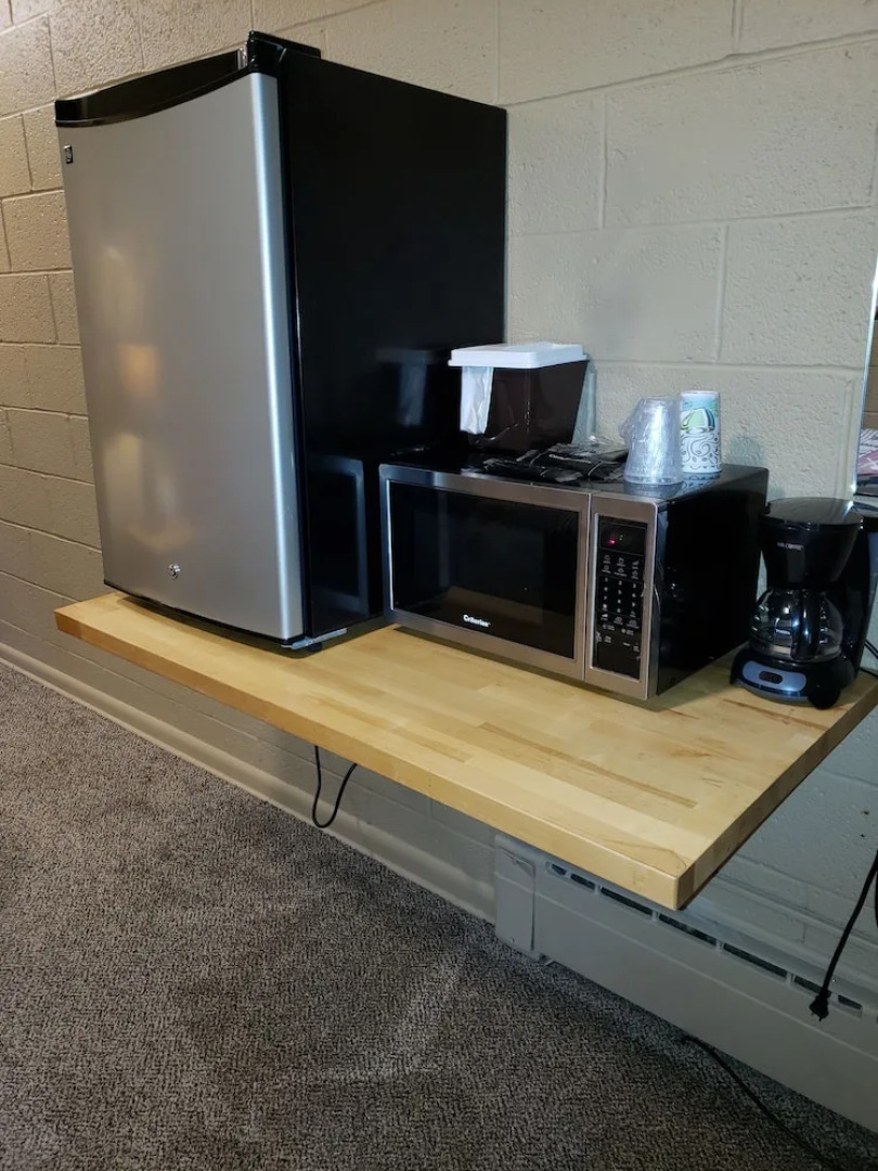 The Willard Munger Inn