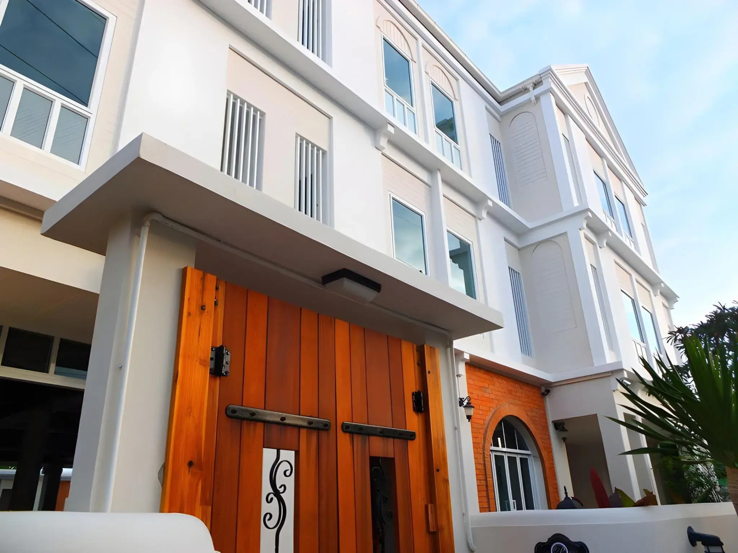Baan Pimpisa Bangsaray Boutique Residence