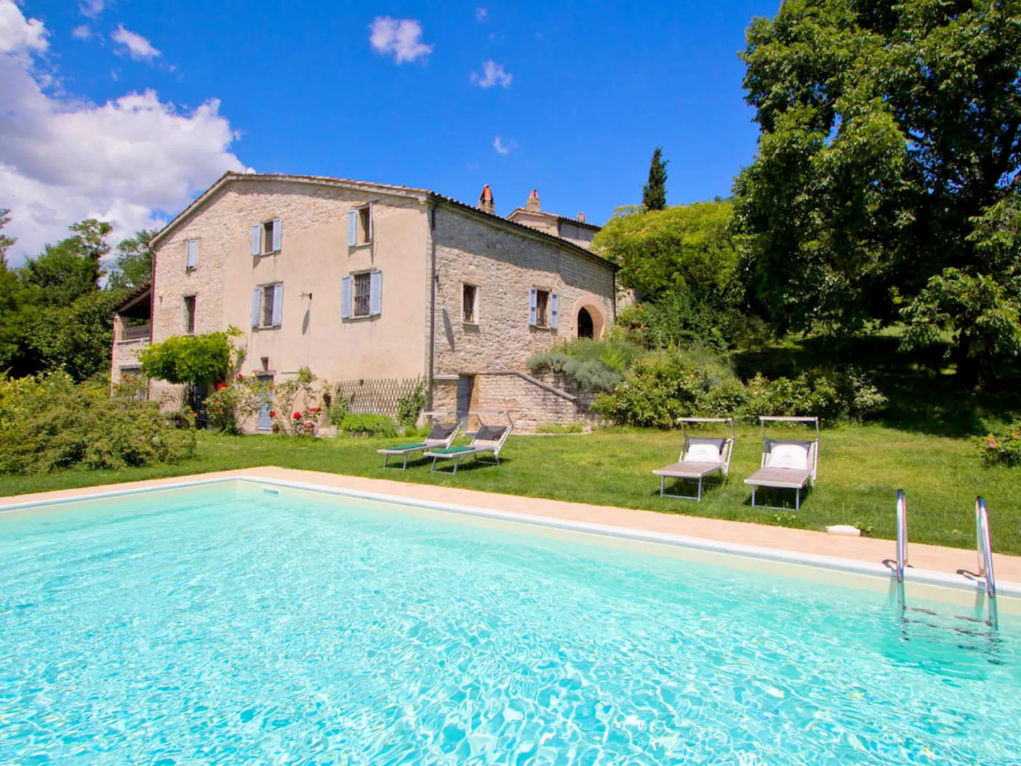 Eco-retreat With Pool