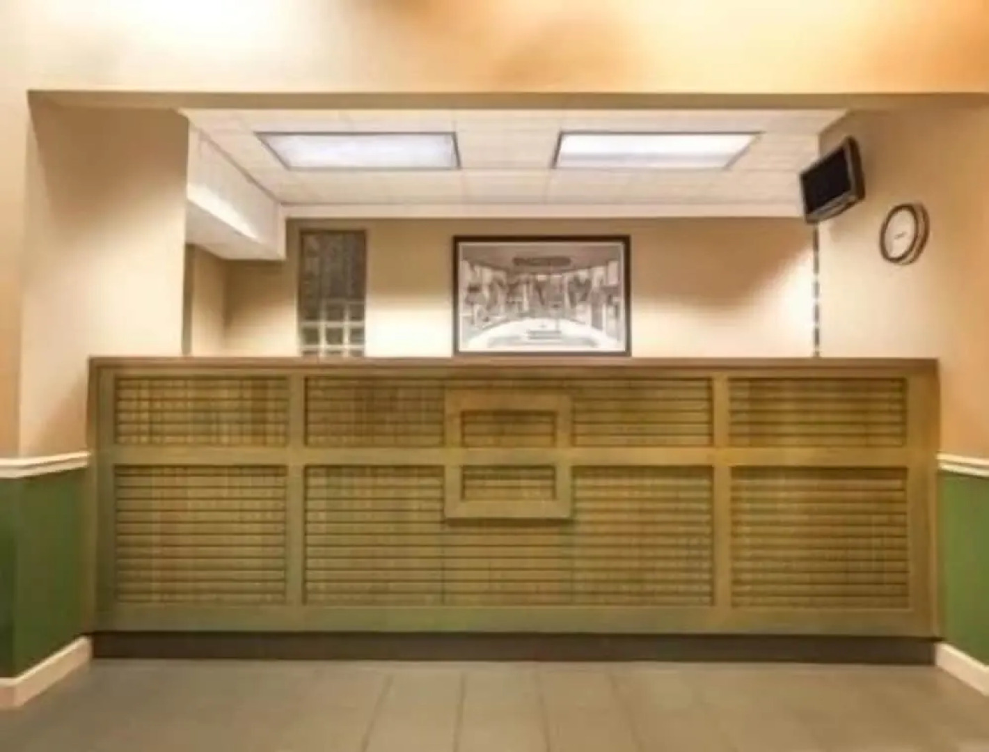 Super 8 Madison/Ridgeland Area