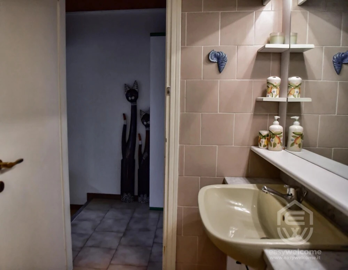 Easy Welcome Kosmopolitan